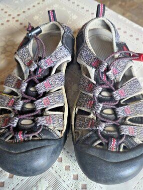 KEEN Newport H2 Womens 8.5 Water Sandal Gray Black Pink Hiking Trail Sport Shoe